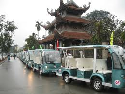Découvrir le lac de l'Ouest en voiture électrique